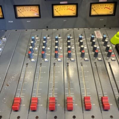 FMのべおか　スタッフ急募！